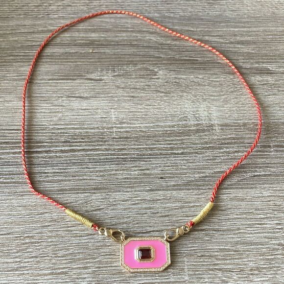 Elegant Pink and Gold Necklace N1042 - Picture 2 of 4